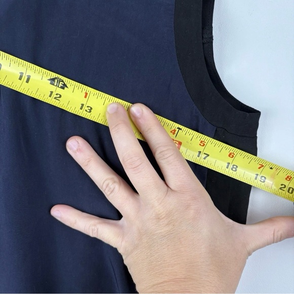 Athleta Women's Mixed Media Tank Navy Black Size XS Yoga Workout Sport Athletic - Picture 6 of 10